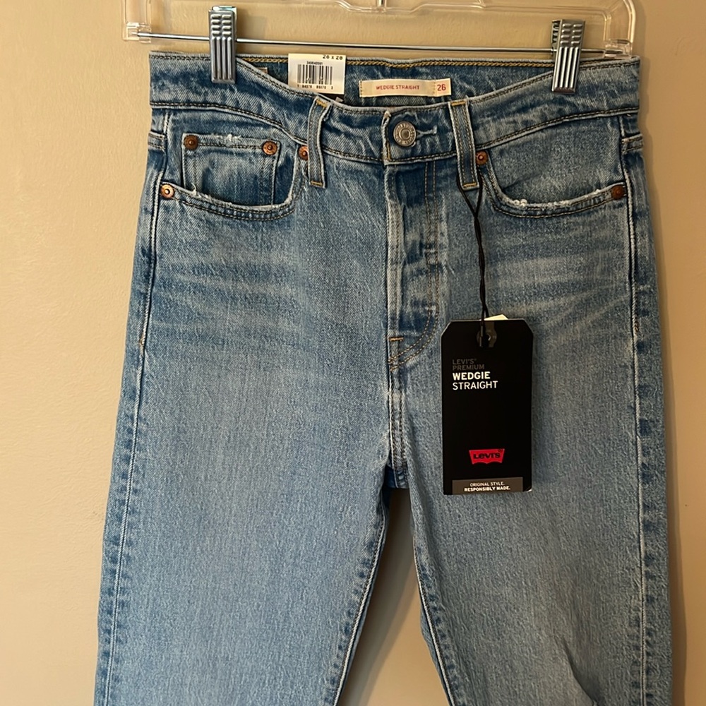 Levi’s wedgie straight jeans size 26x28 NEW #49